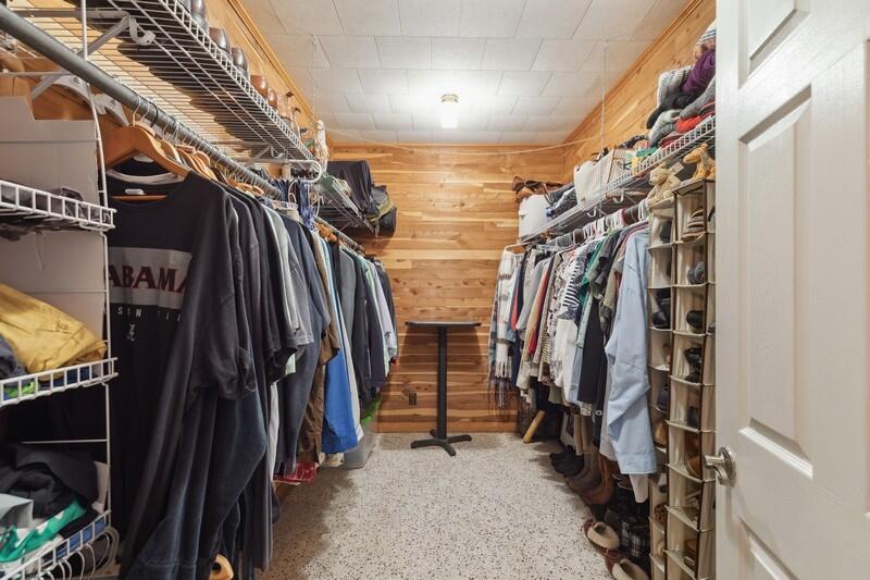 Crestview Suburb - Residential