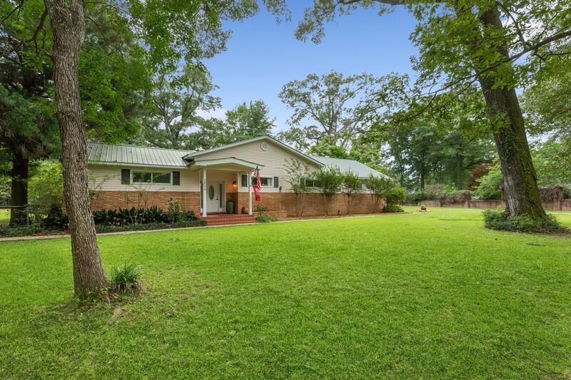 Crestview Suburb - Residential