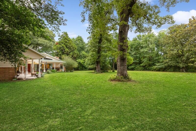 Crestview Suburb - Residential