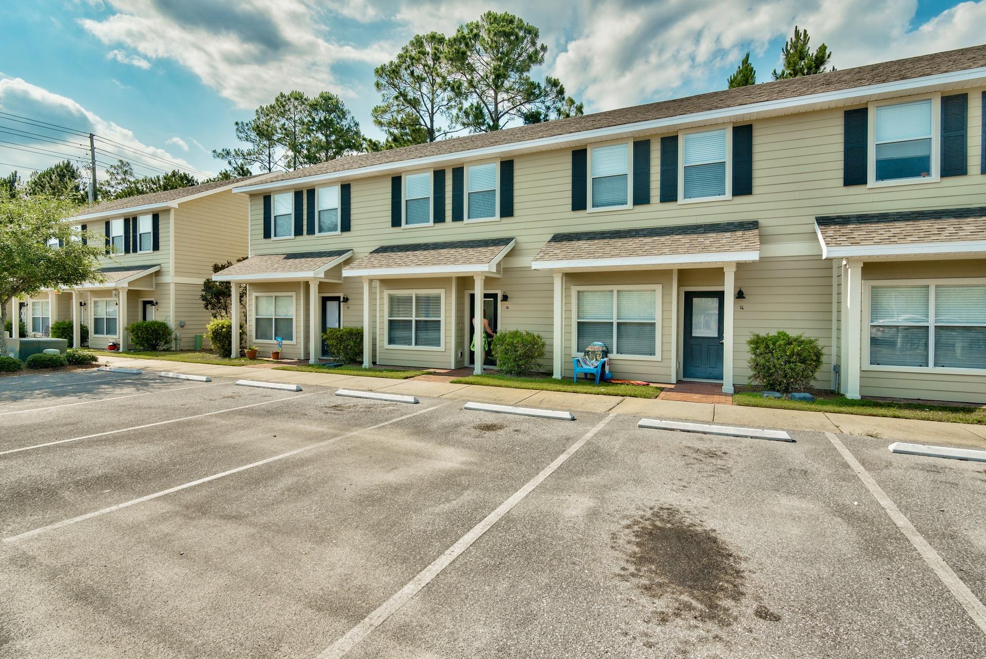 PALMS OF FREEPORT - Residential