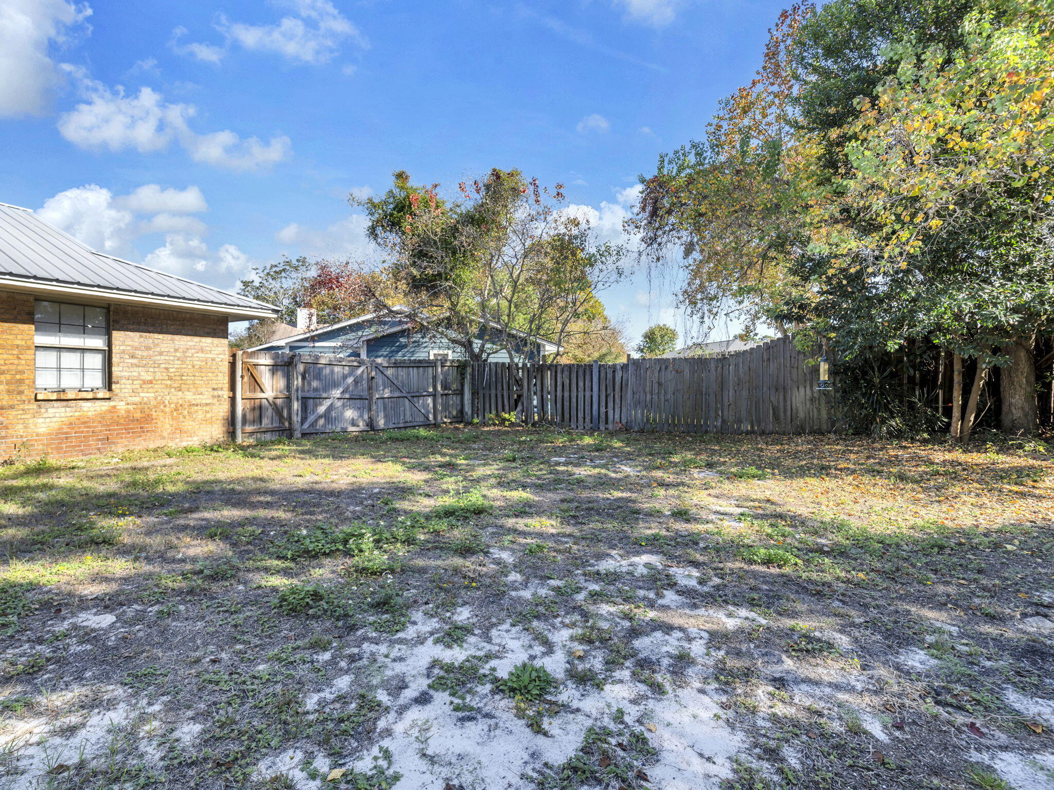 QUIET WOOD - Residential