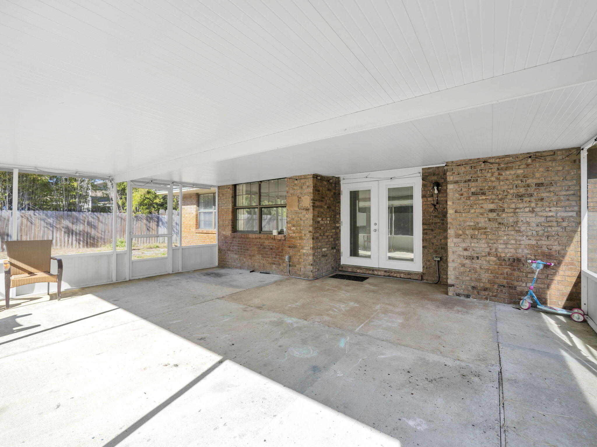 QUIET WOOD - Residential