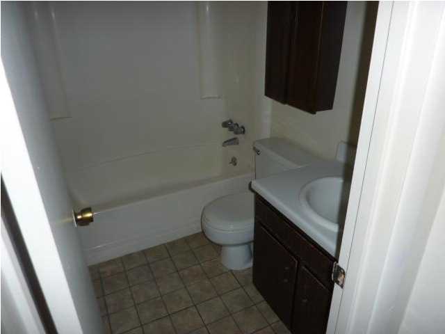 CEDARS CONDO - Residential Lease