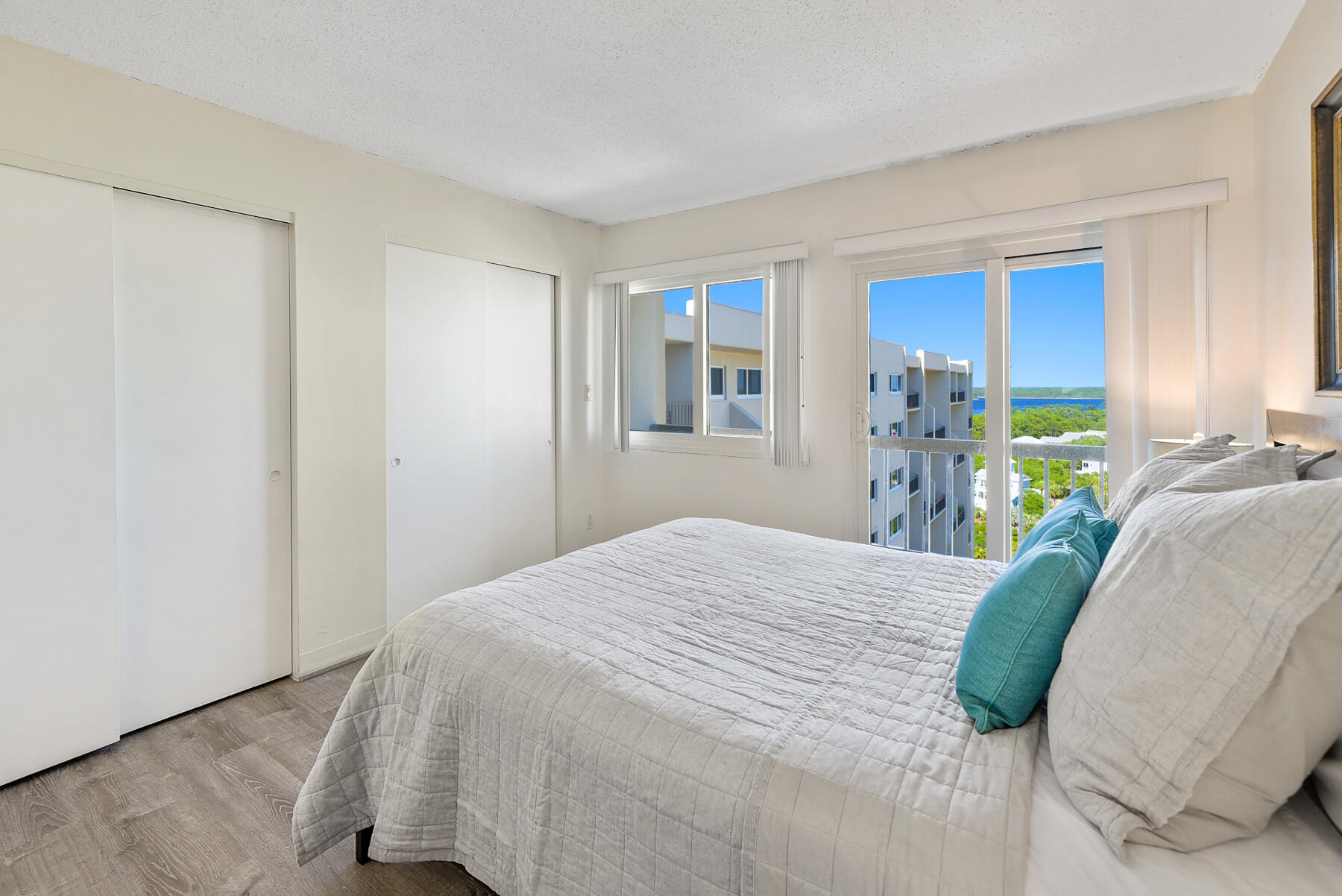 PINNACLE PORT PHASE 1 - Residential