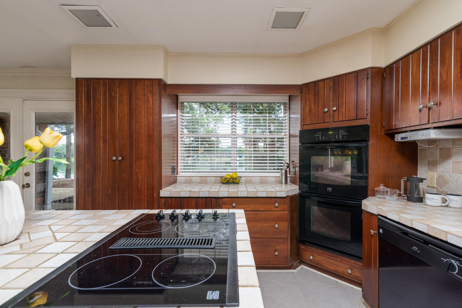 COLONY ESTATES - Residential