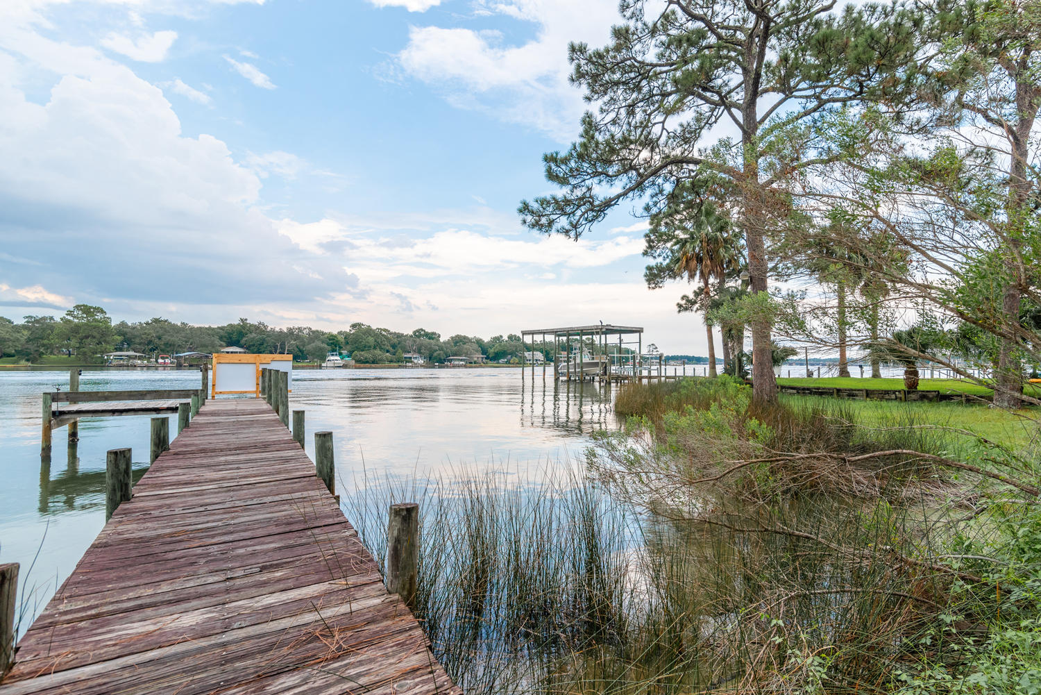 COLONY ESTATES - Residential