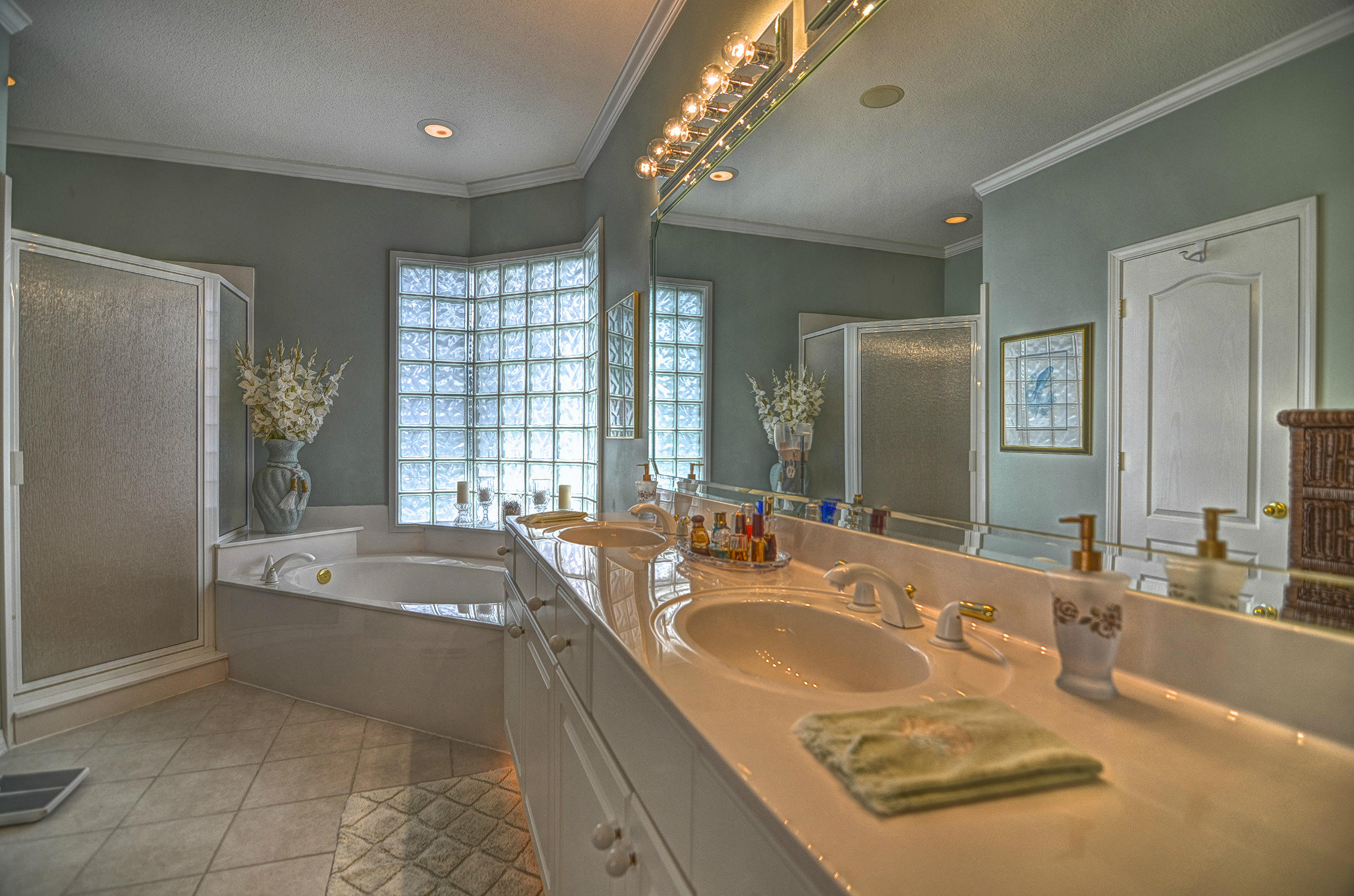 EMERALD LAKES PH 2 - Residential