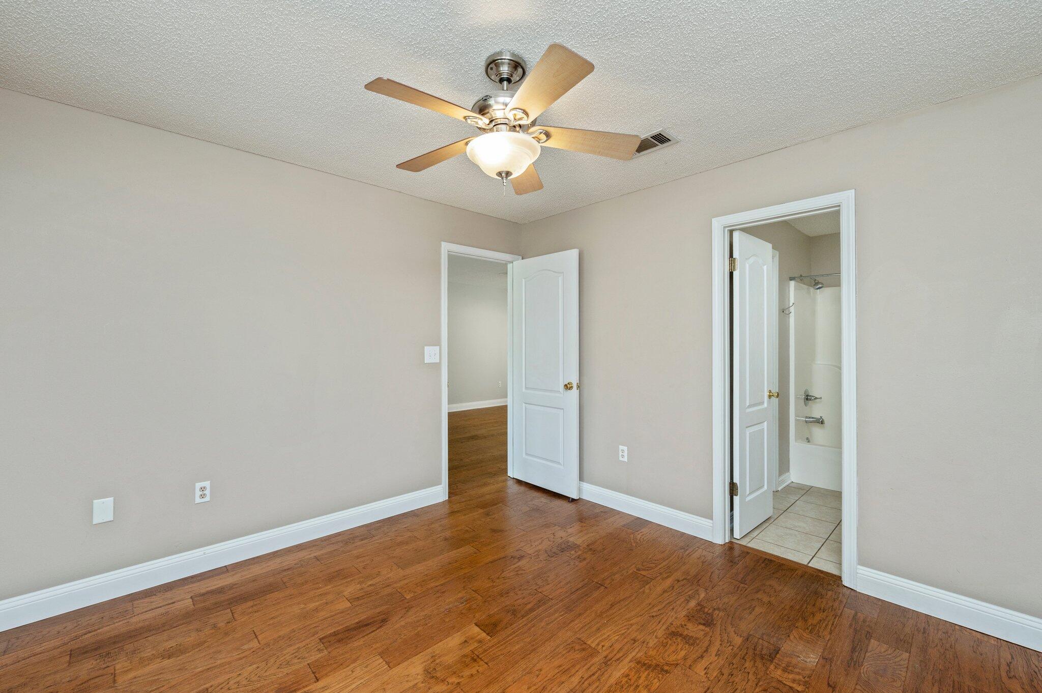 HIDDEN GLEN - Residential