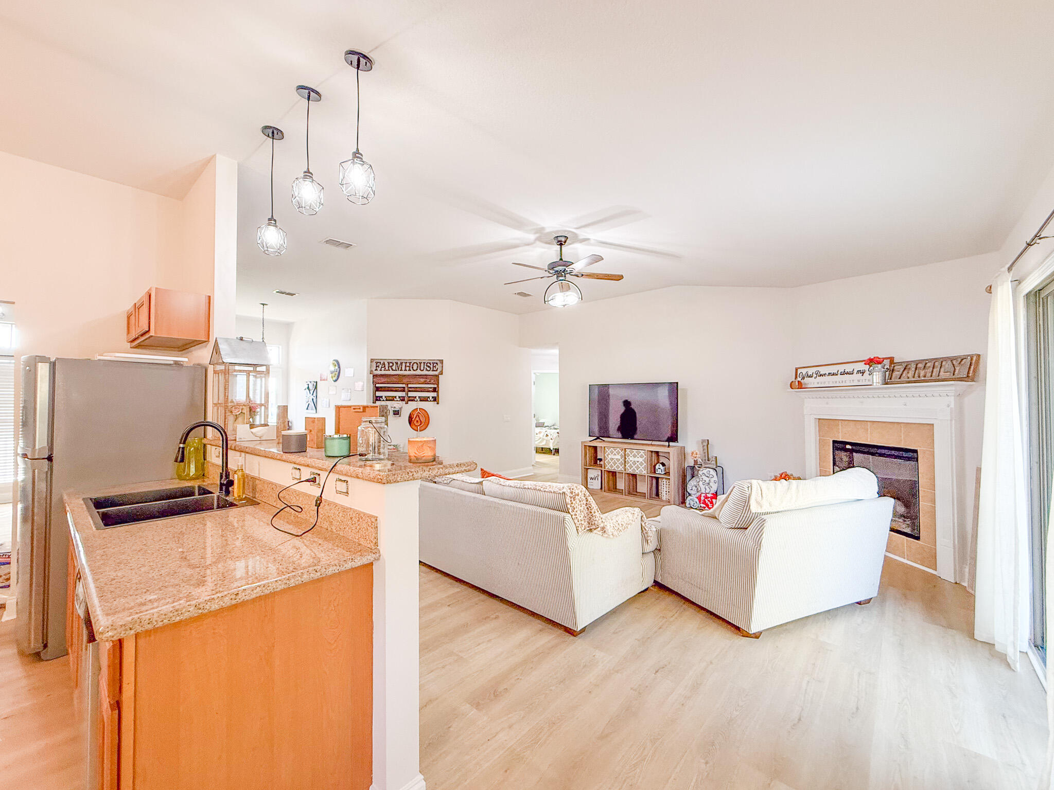 SILVER SPRINGS EST LOT 6 BLK B - Residential