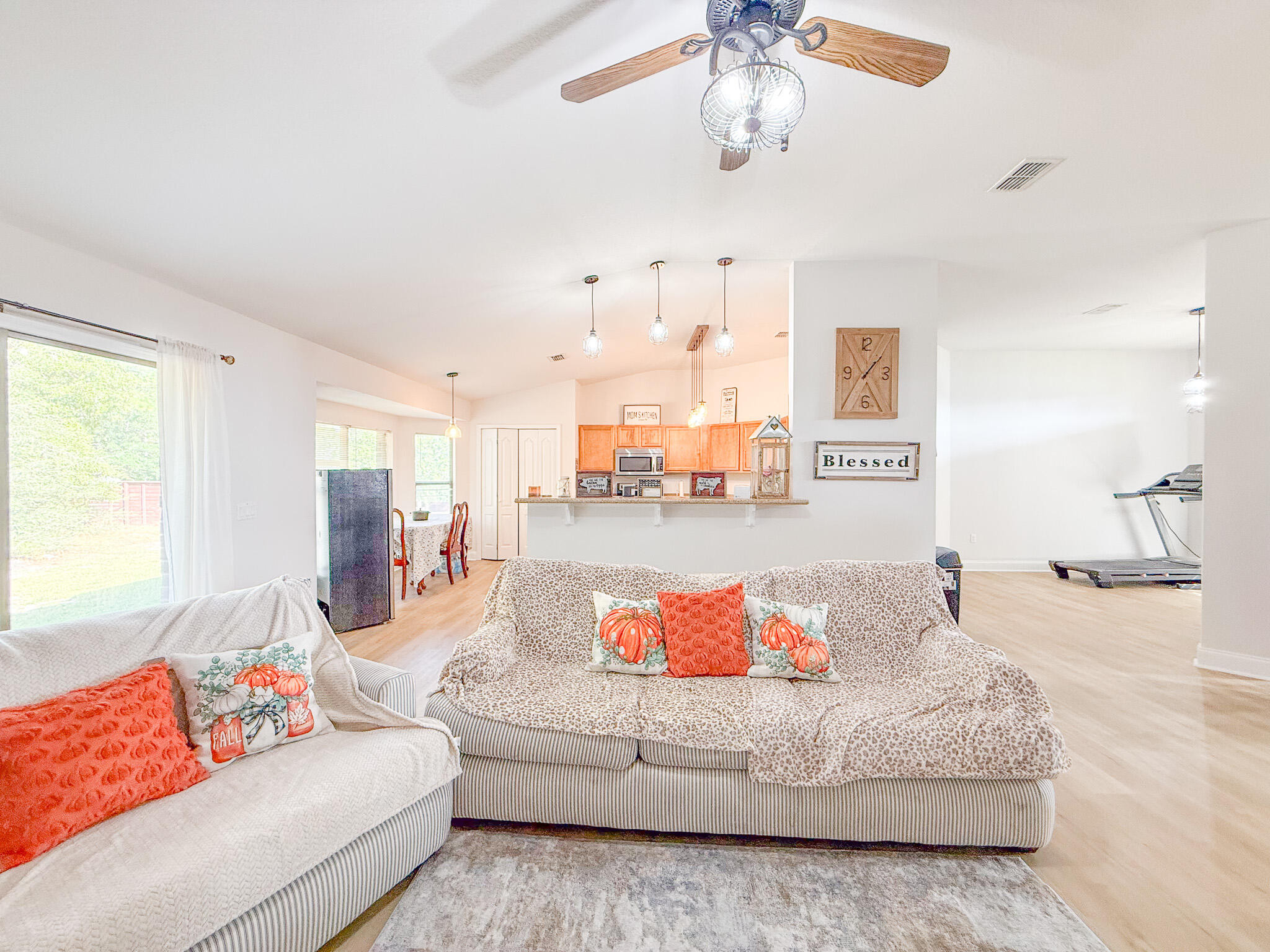 SILVER SPRINGS EST LOT 6 BLK B - Residential