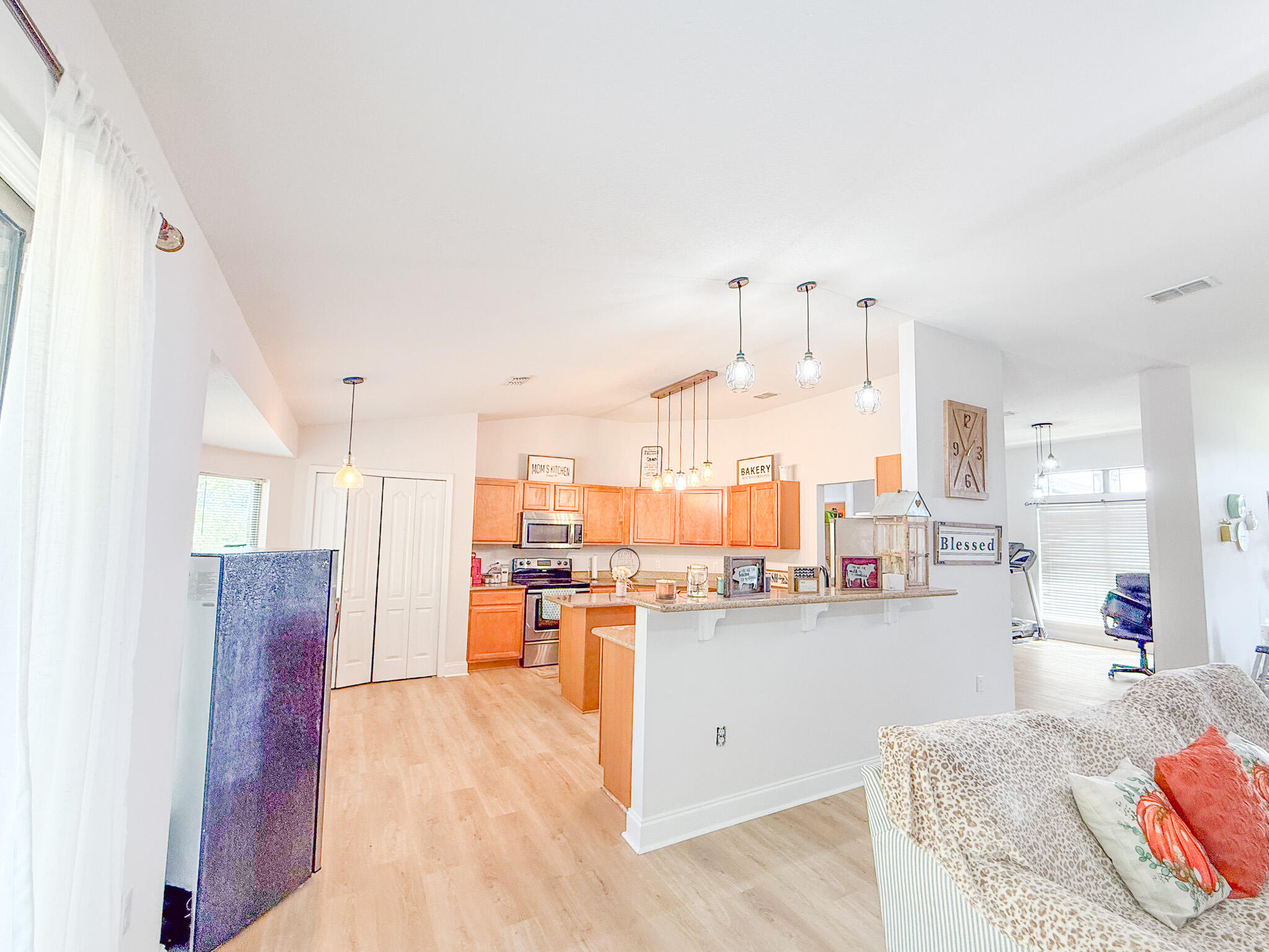 SILVER SPRINGS EST LOT 6 BLK B - Residential