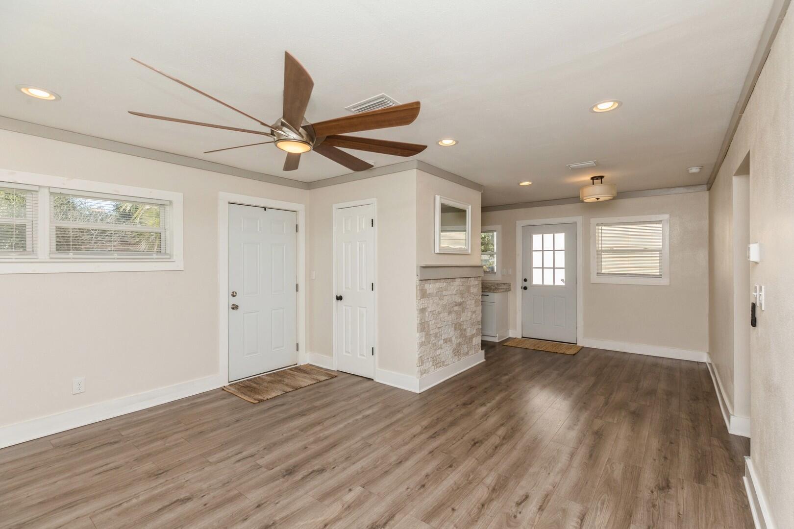 CRESTVIEW HEIGHTS - Residential