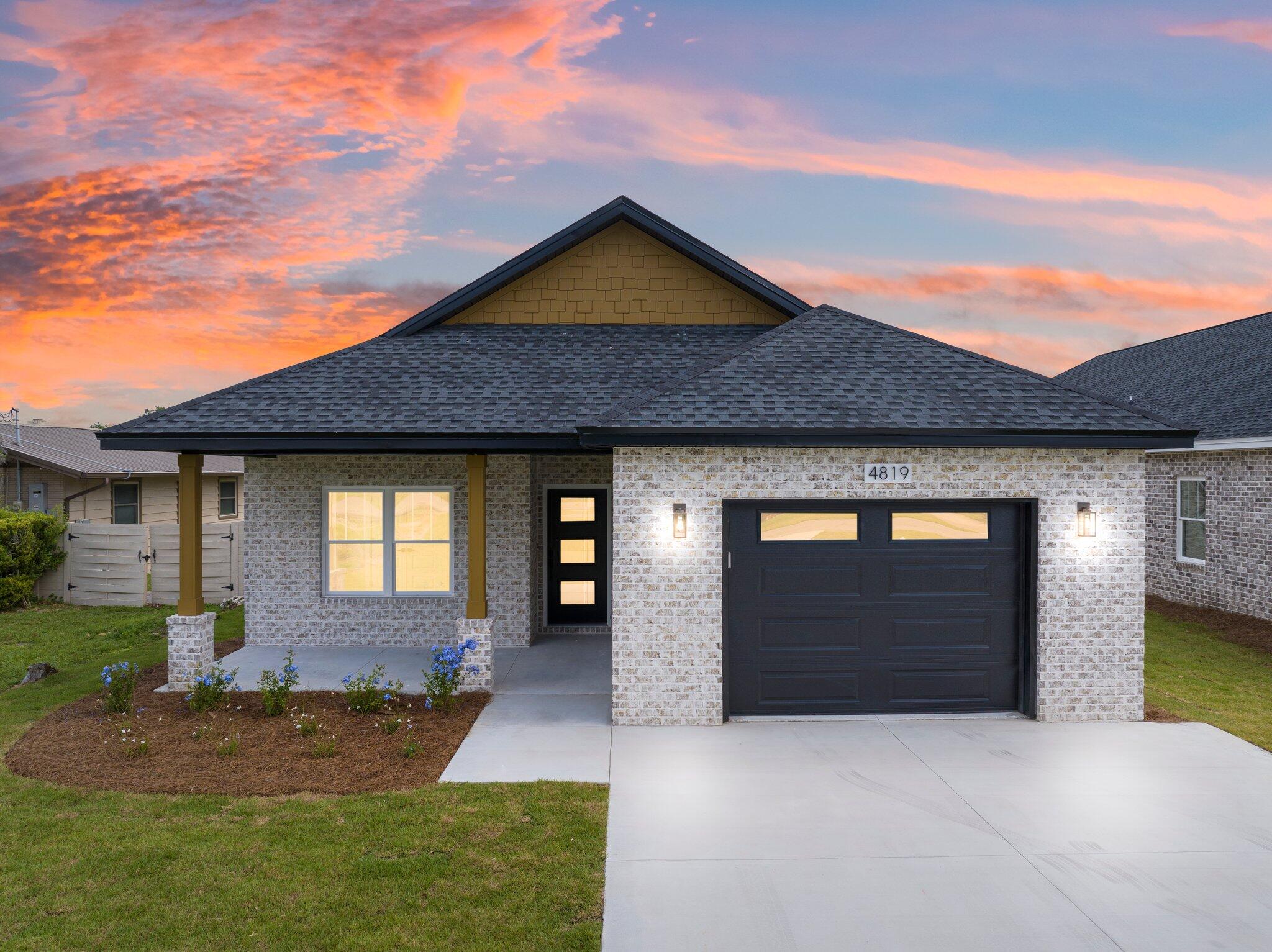 LAKEWOOD - Residential