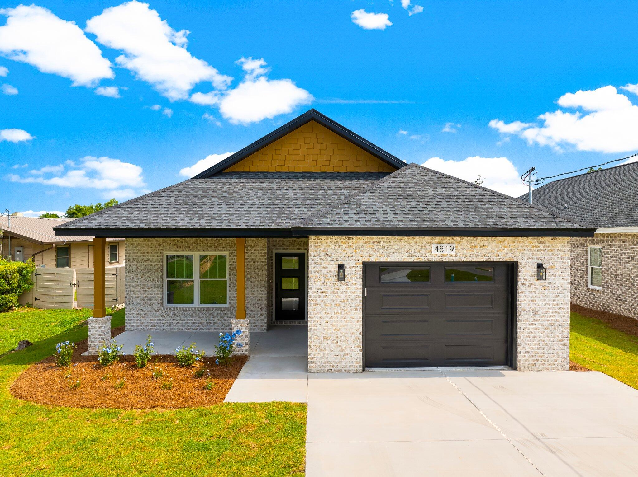 LAKEWOOD - Residential