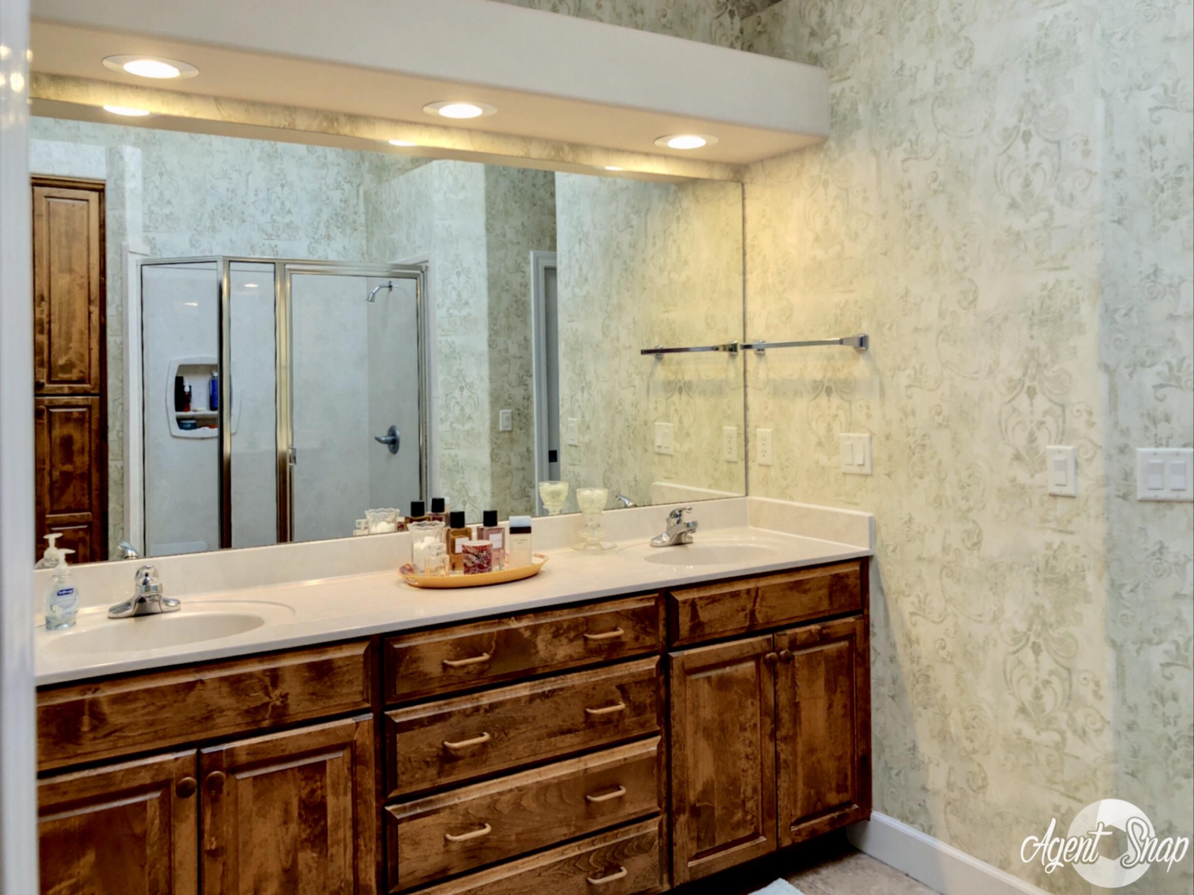 BAYSHORE PLACE PH 2 - Residential