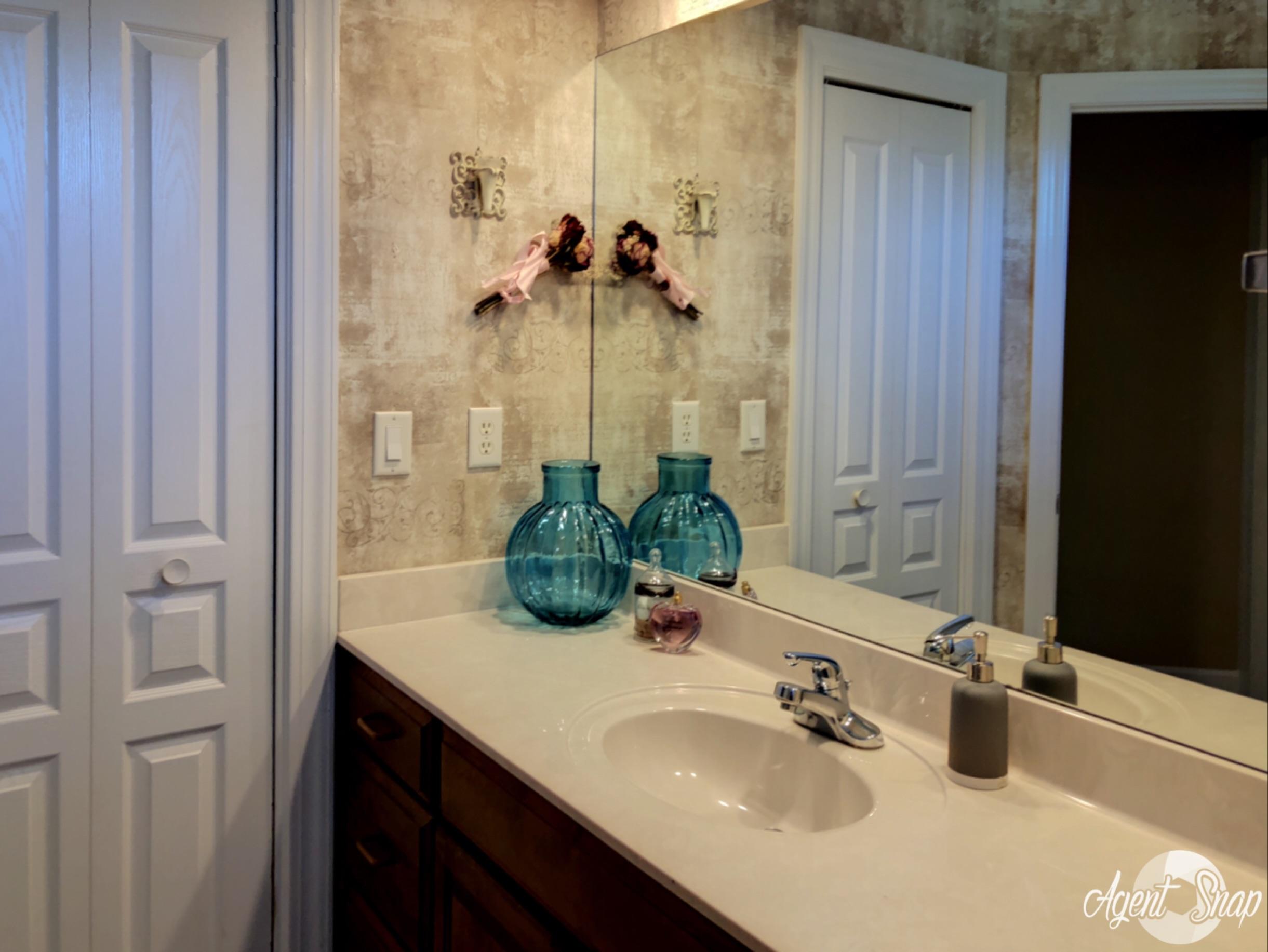 BAYSHORE PLACE PH 2 - Residential