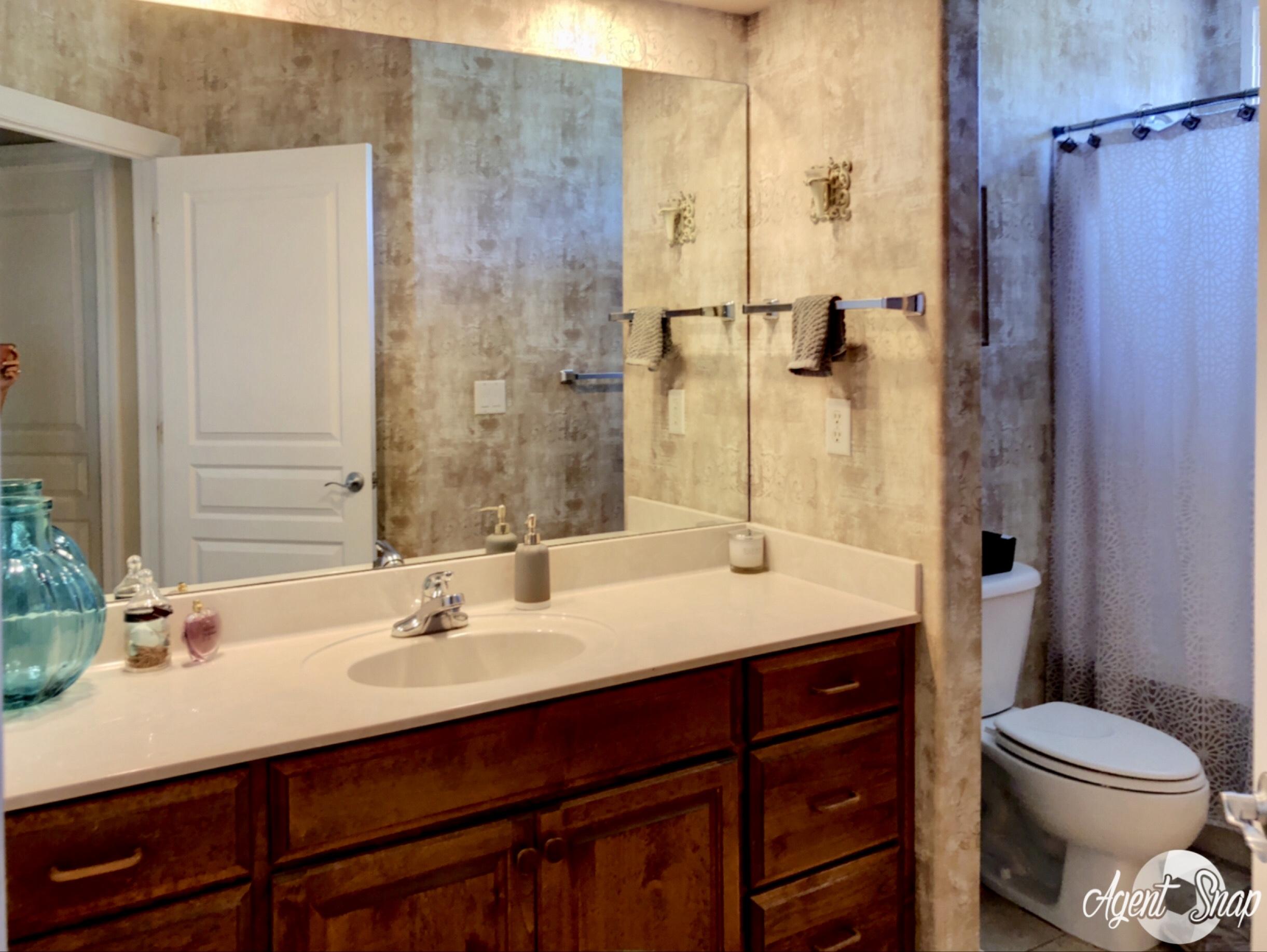 BAYSHORE PLACE PH 2 - Residential