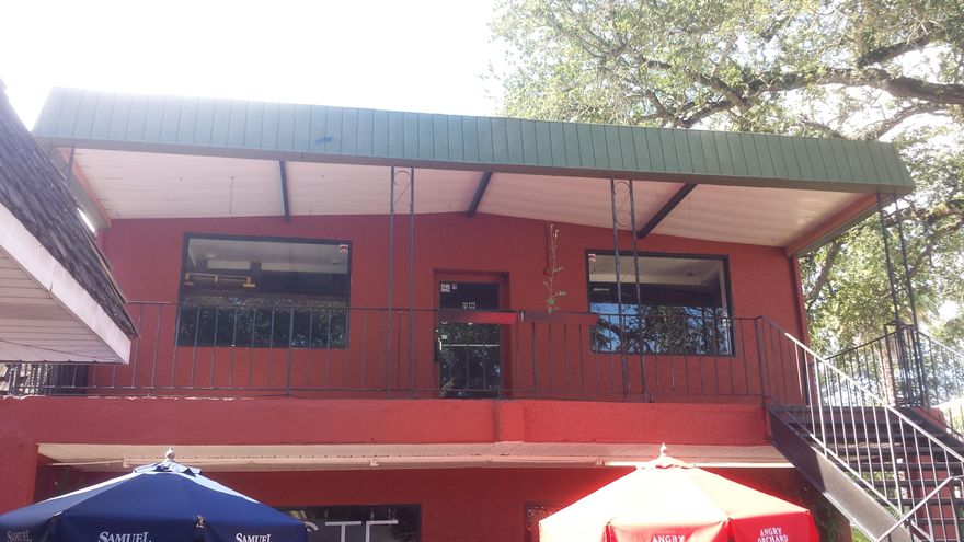 Come be a part of something special and unique Fountain Square is one of Okaloosa County's most interesting and storied commercial properties.. Fountain Square consist of 4 separate buildings, totaling 15,782 square foot of H/C commercial retail and restaurant space.It is located in a very well established Tourist Retail Destination and a short walk to Gulf of Mexico and Inter-coastal Water Way. 55,000+ cars a day during tourist season. Strong Demographics make this a perfect location for a new business.