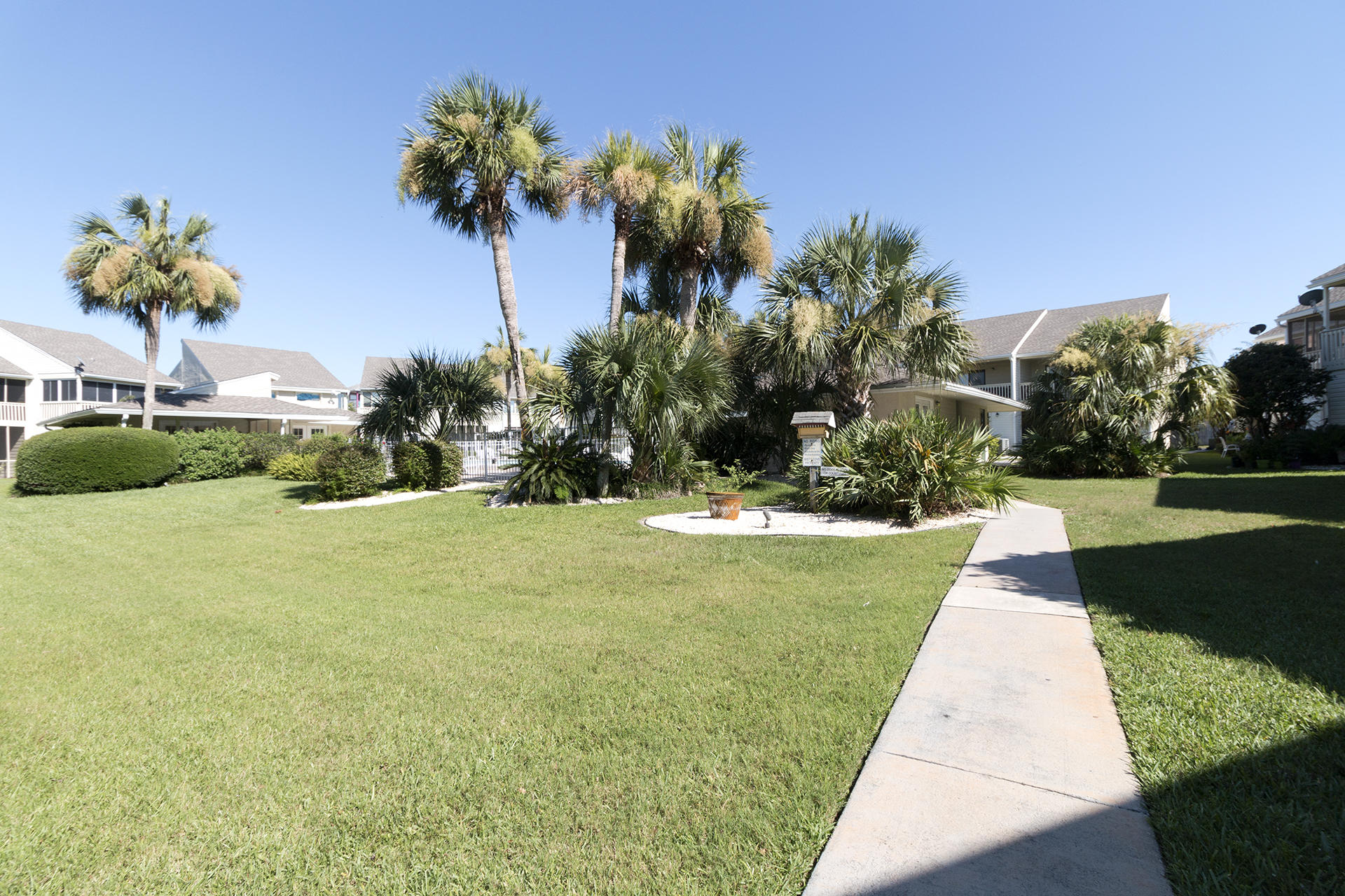 MISTY COVE T/H PH 1 - Residential