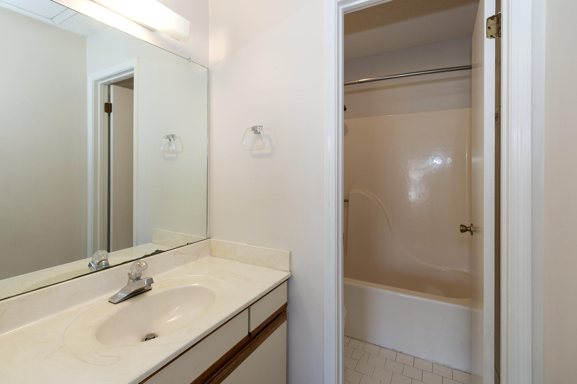 MISTY COVE T/H PH 1 - Residential