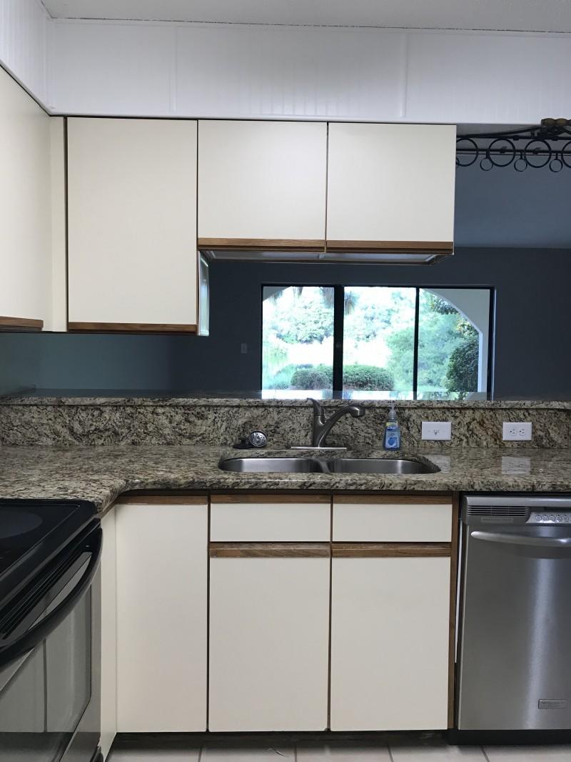 LAKESIDE CONDO AT BLUEWATER BAY - Residential