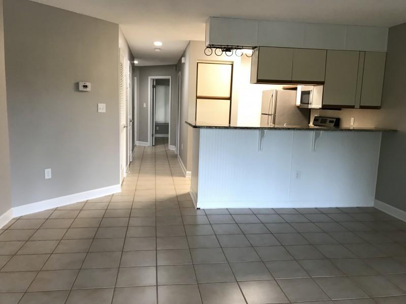 LAKESIDE CONDO AT BLUEWATER BAY - Residential