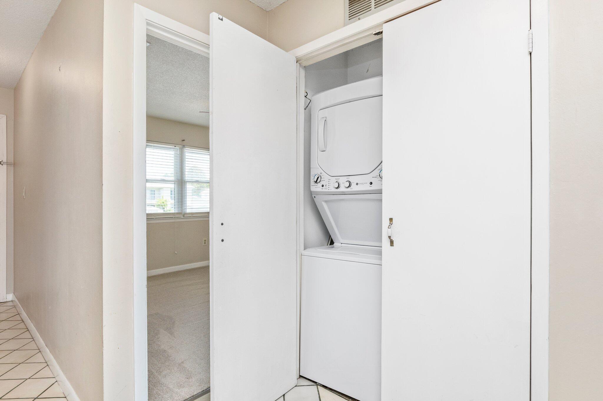 CHANNEL MARKER 2 - Residential Lease