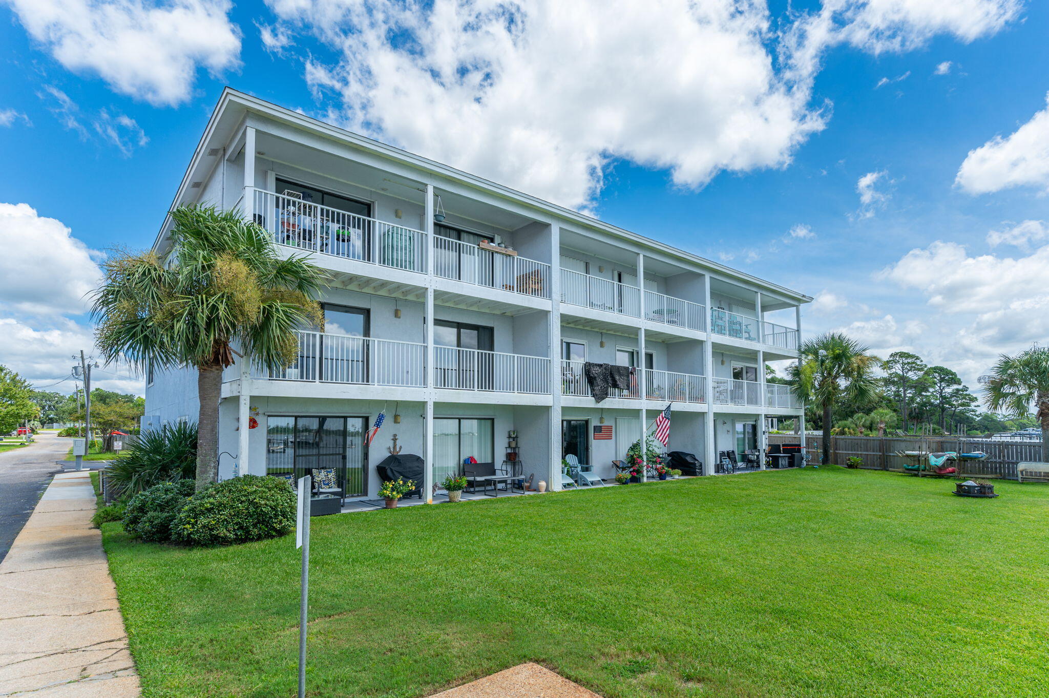 CHANNEL MARKER 2 - Residential Lease