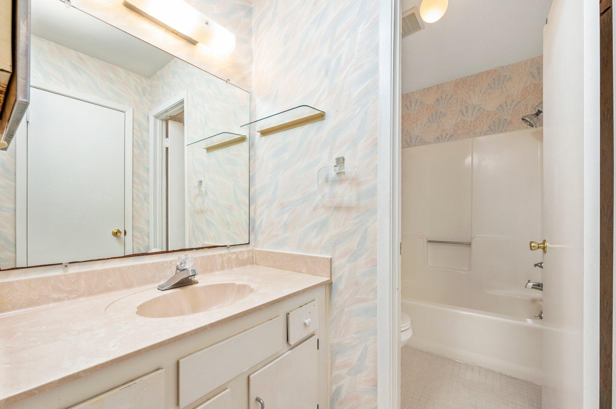 CHANNEL MARKER 2 - Residential Lease