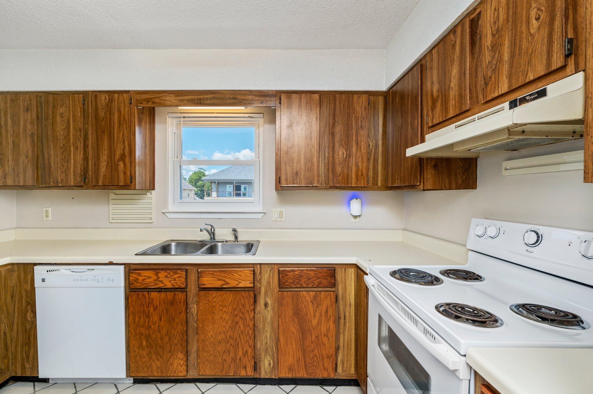 CHANNEL MARKER 2 - Residential Lease