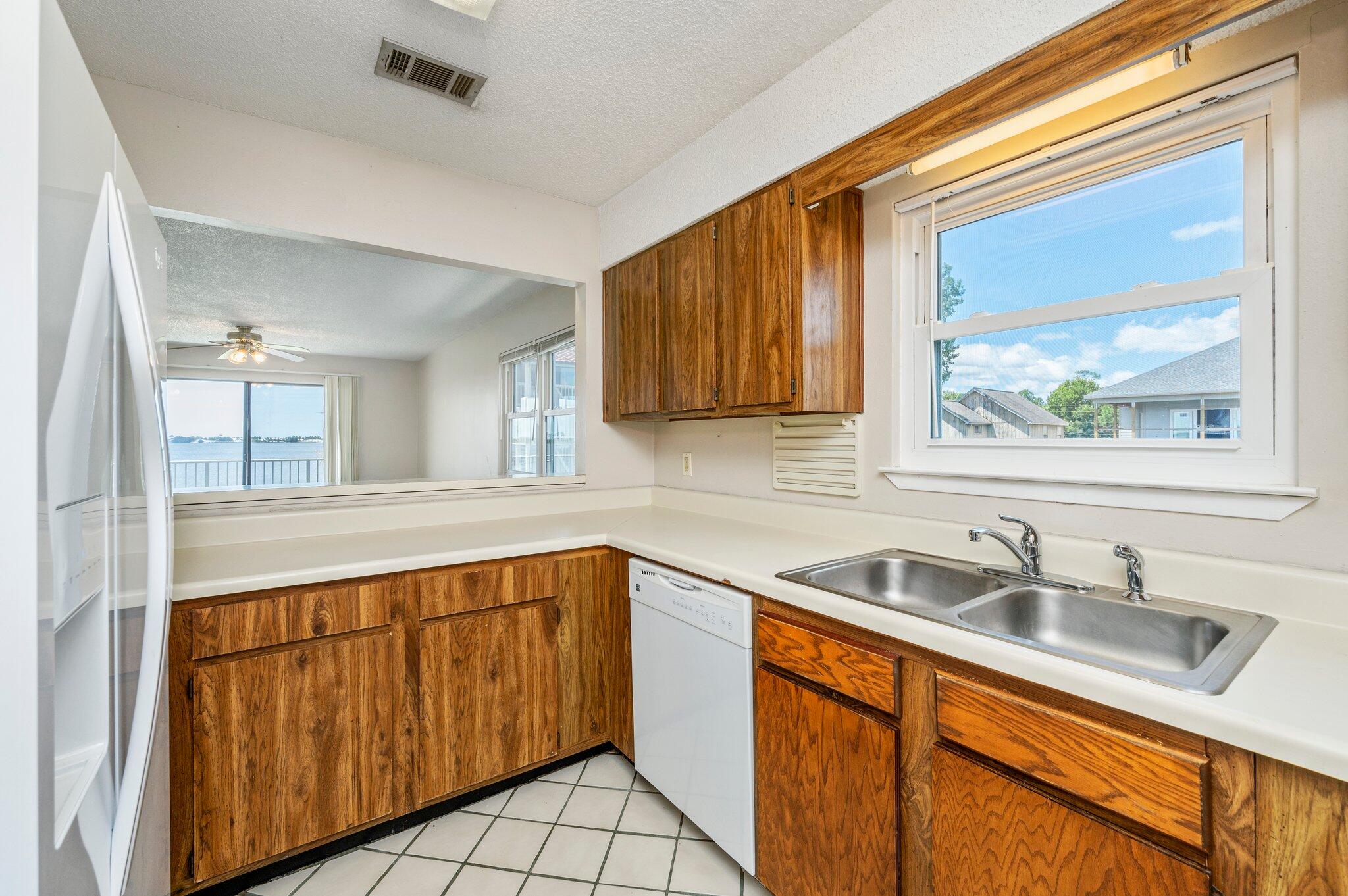 CHANNEL MARKER 2 - Residential Lease