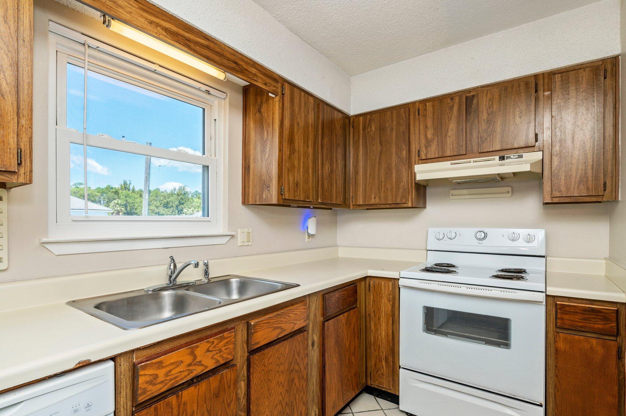 CHANNEL MARKER 2 - Residential Lease