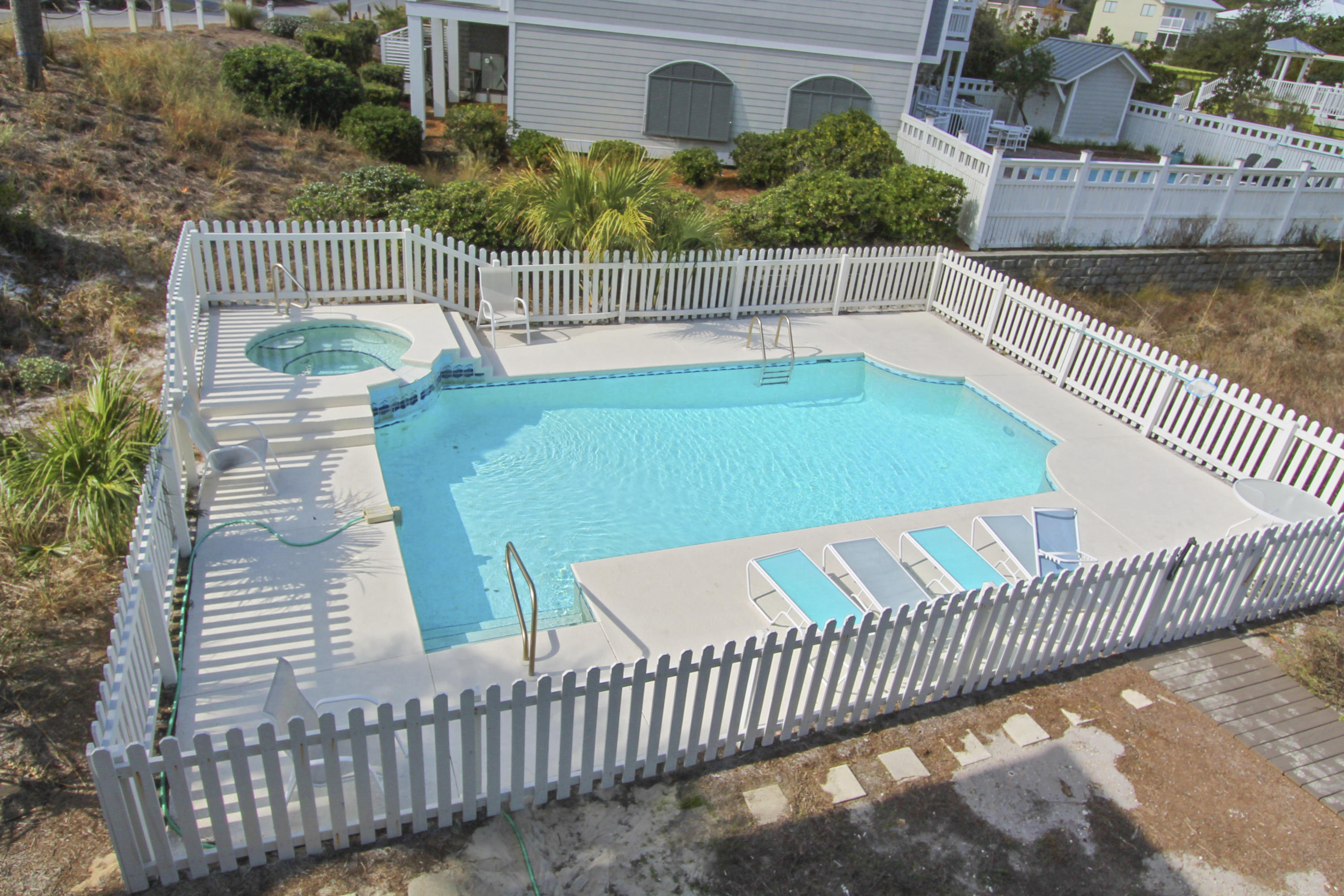 GULF TRACE - Residential