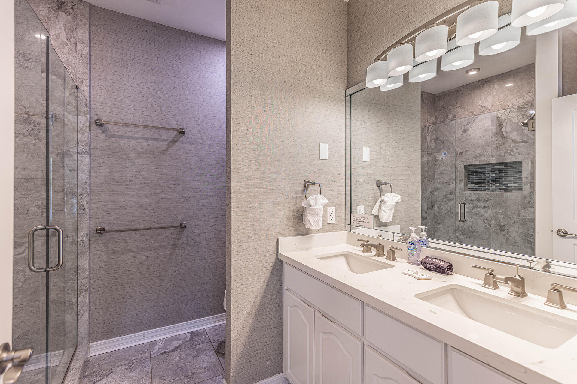 GULFSIDE COTTAGES - Residential