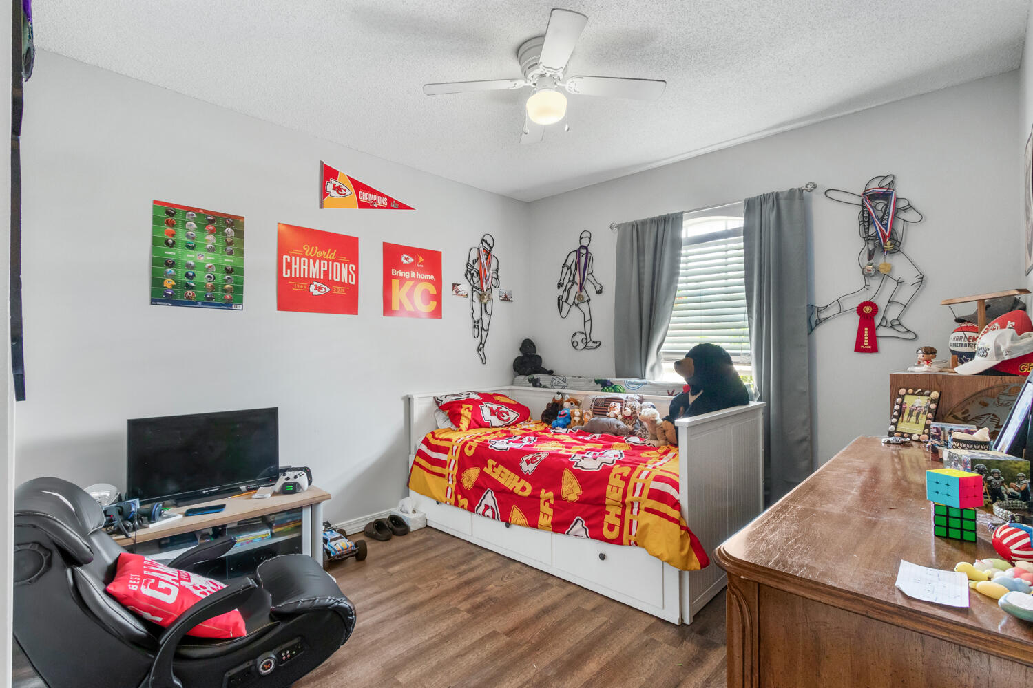 HOLLEY BY THE SEA - Residential