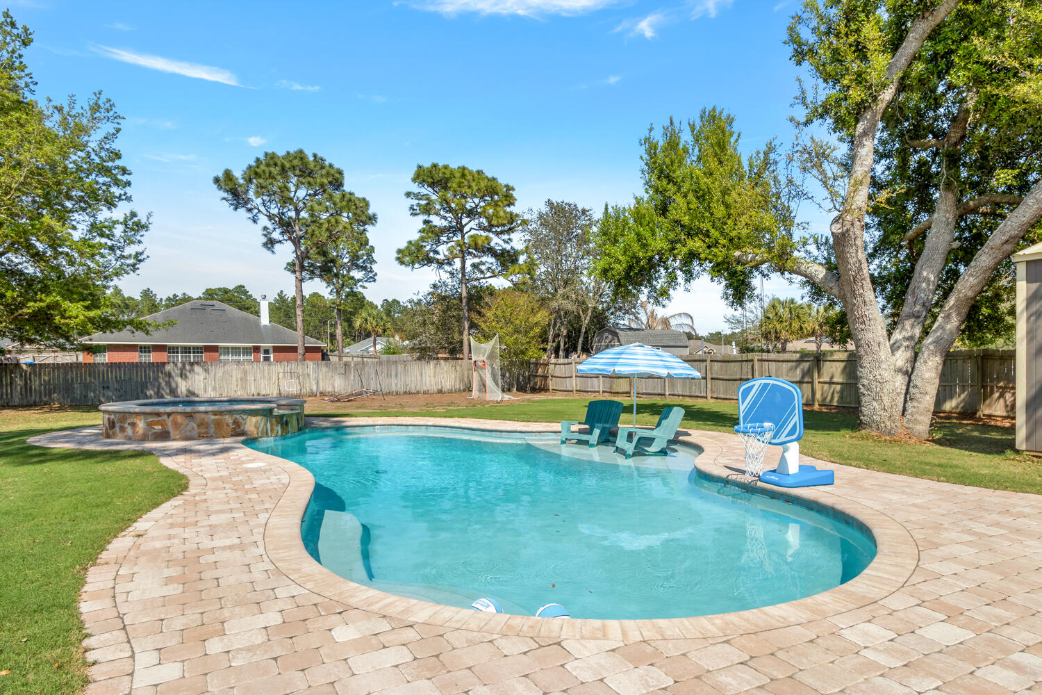 HOLLEY BY THE SEA - Residential