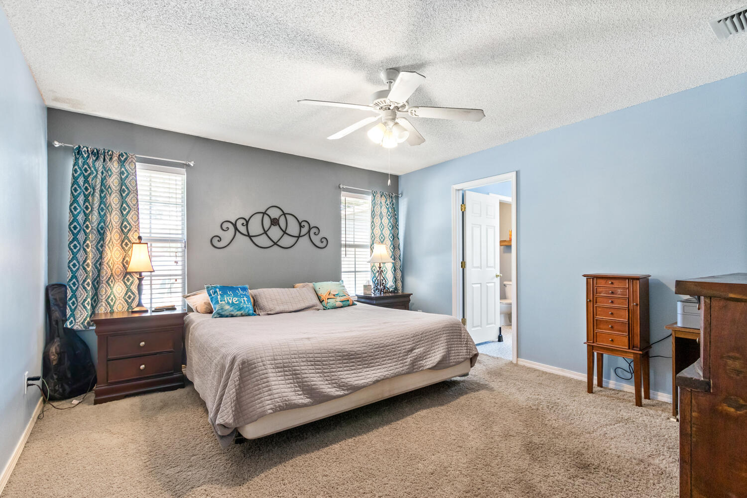 HOLLEY BY THE SEA - Residential