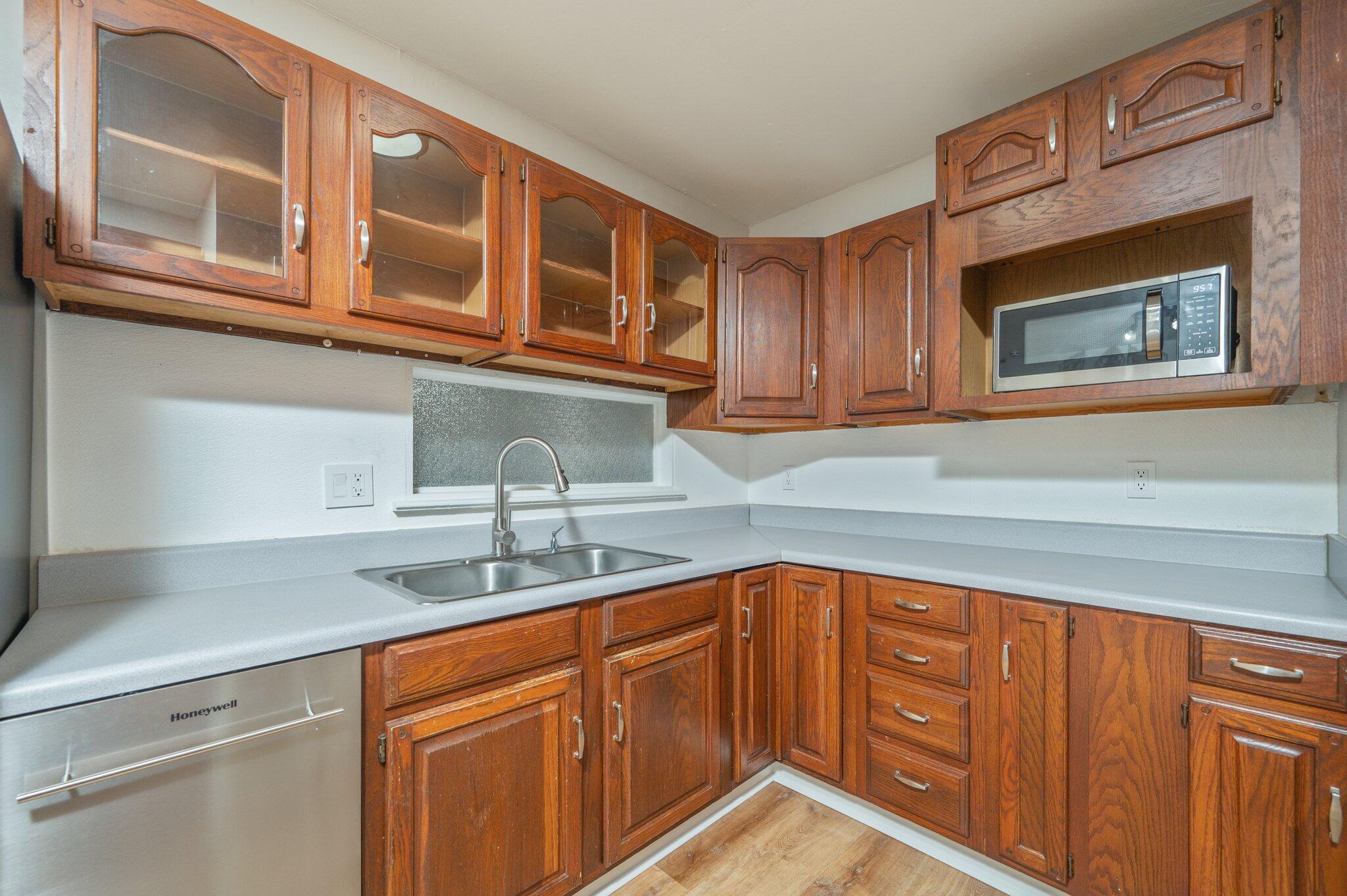 SPRINGDALE - Residential Lease