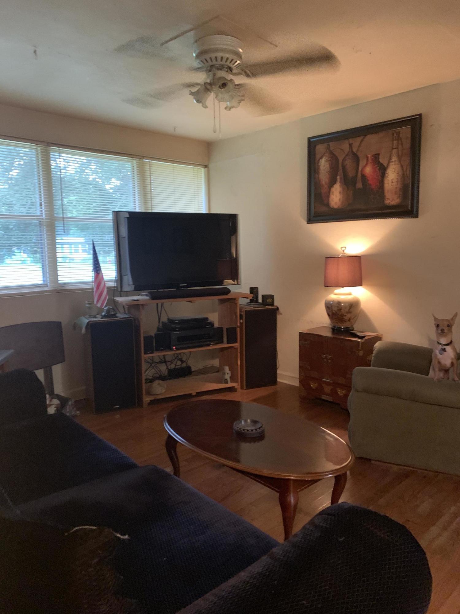 ELLIOTTS POINT - Residential