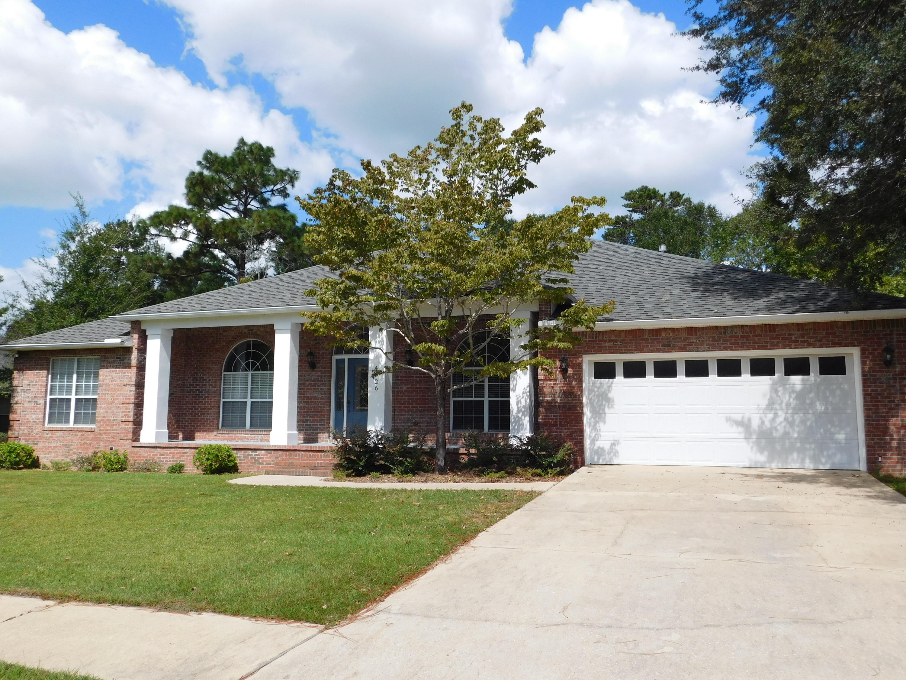 ROCKY BAYOU COUNTRY CLUB ESTATES 11 - Residential