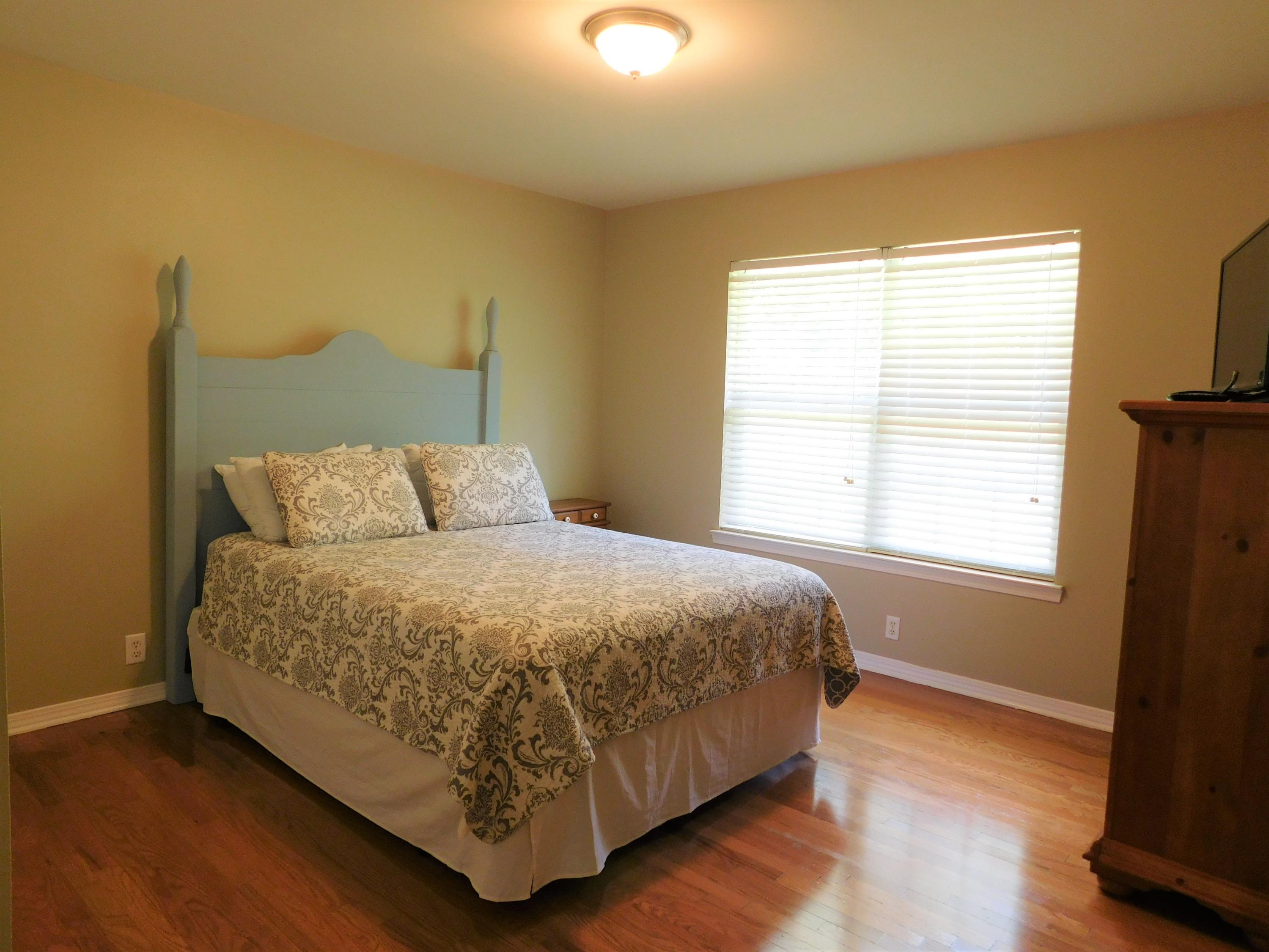 ROCKY BAYOU COUNTRY CLUB ESTATES 11 - Residential