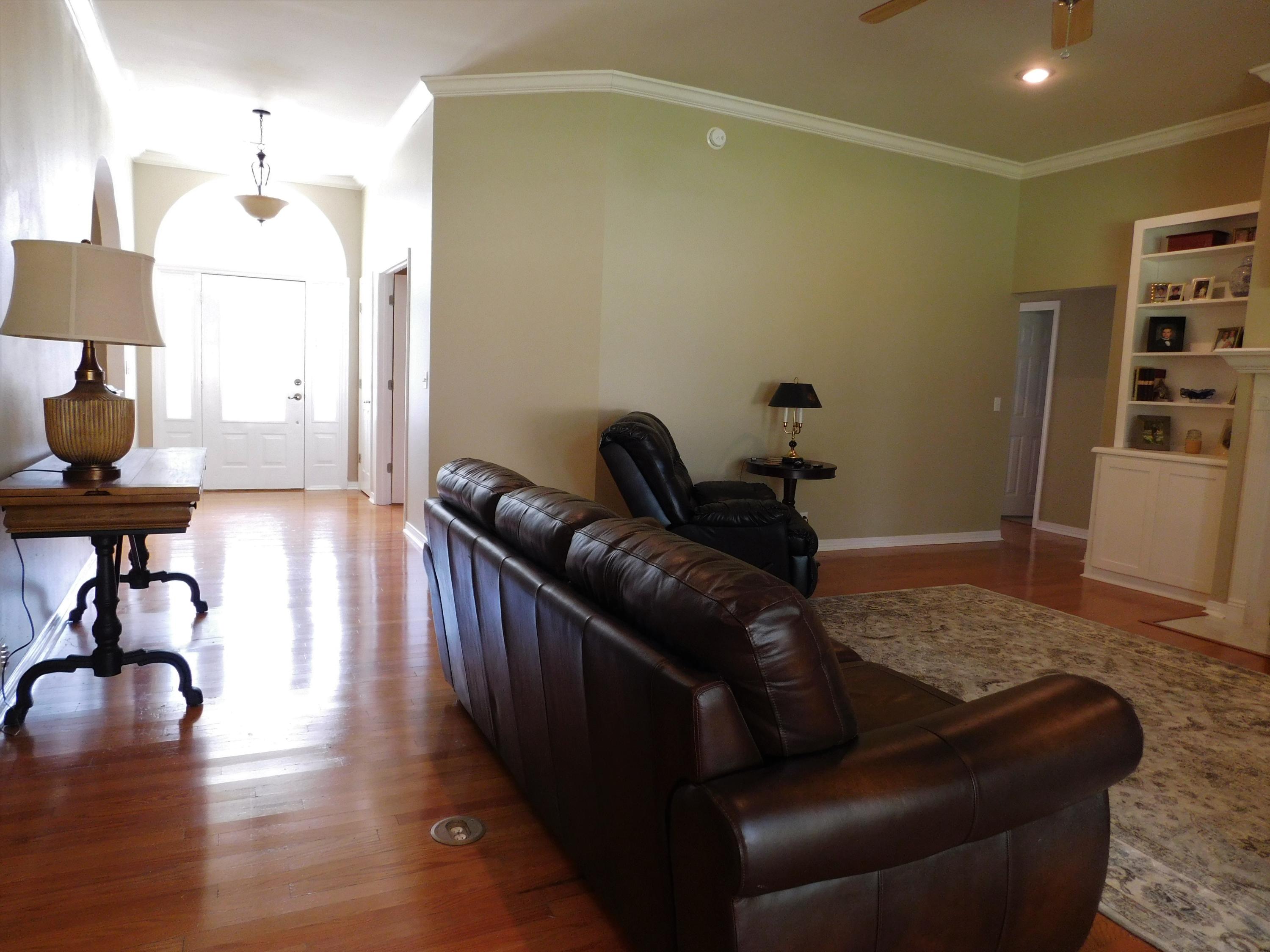 ROCKY BAYOU COUNTRY CLUB ESTATES 11 - Residential