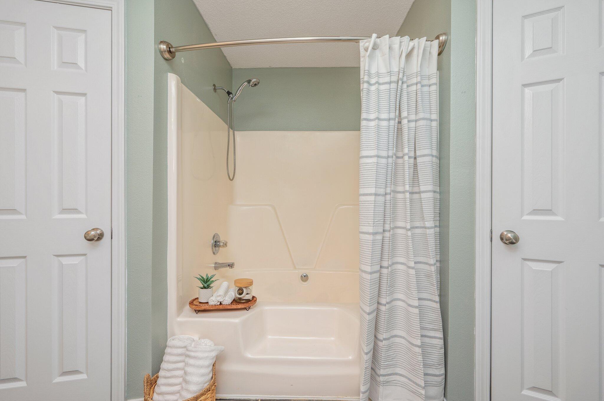 SILVER OAKS PH 2 - Residential