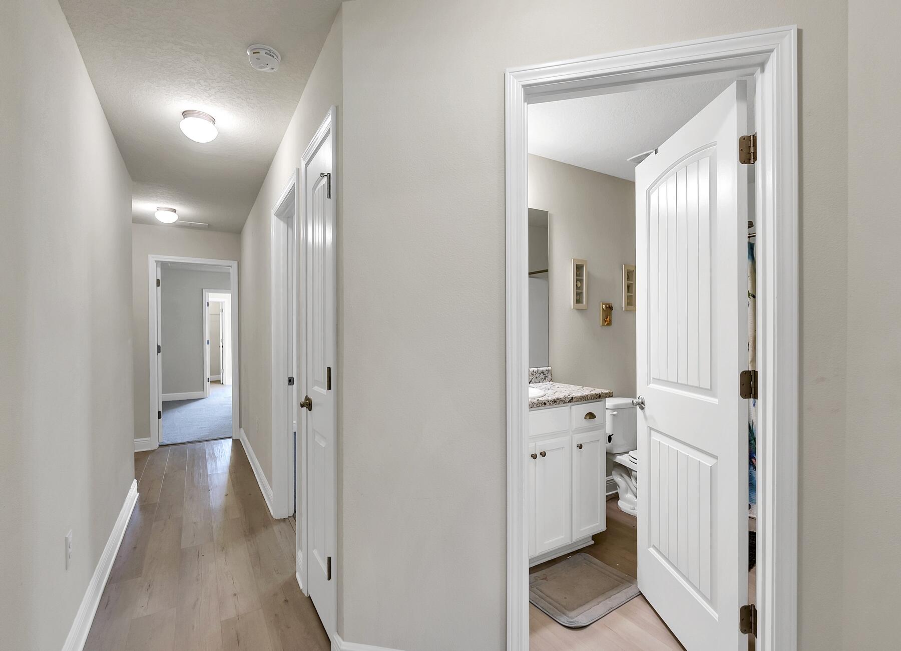 HIDDEN VALLEY - Residential Lease