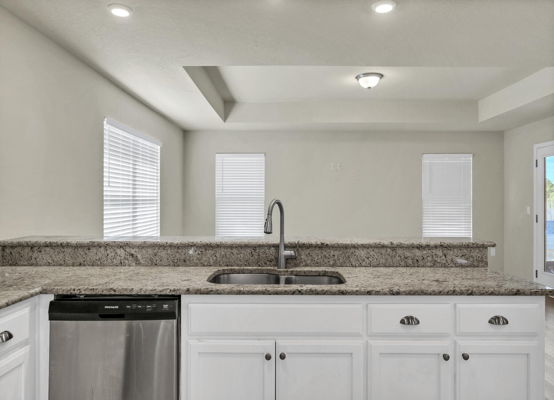 HIDDEN VALLEY - Residential Lease