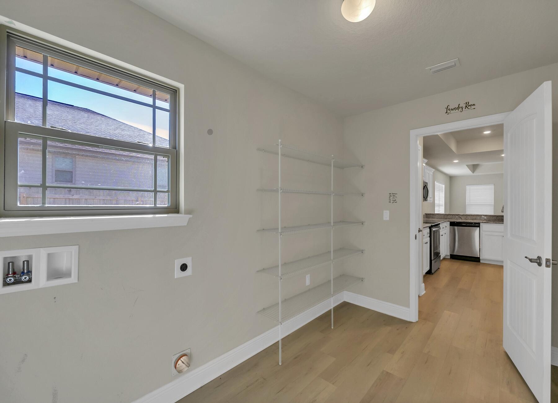 HIDDEN VALLEY - Residential Lease