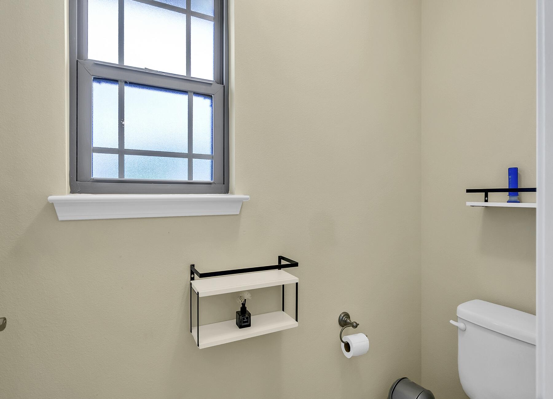 HIDDEN VALLEY - Residential Lease