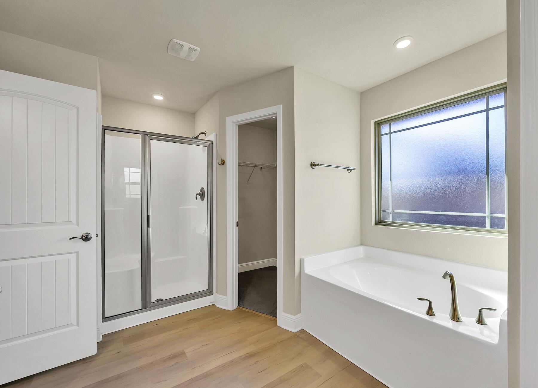 HIDDEN VALLEY - Residential Lease