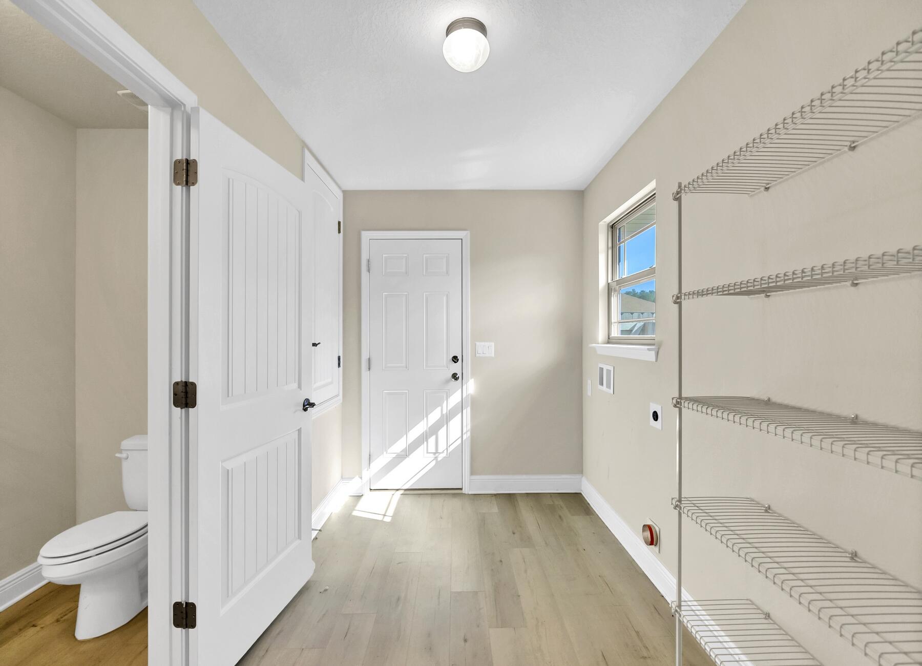 HIDDEN VALLEY - Residential Lease