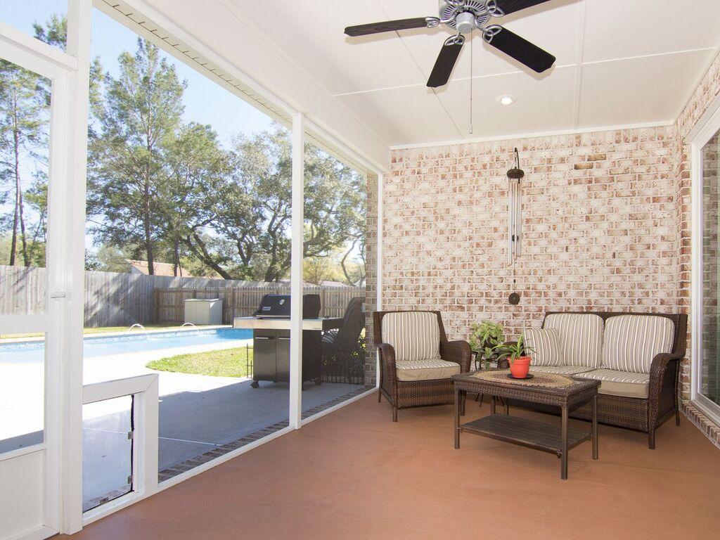 MAGNOLIA WOODS - Residential